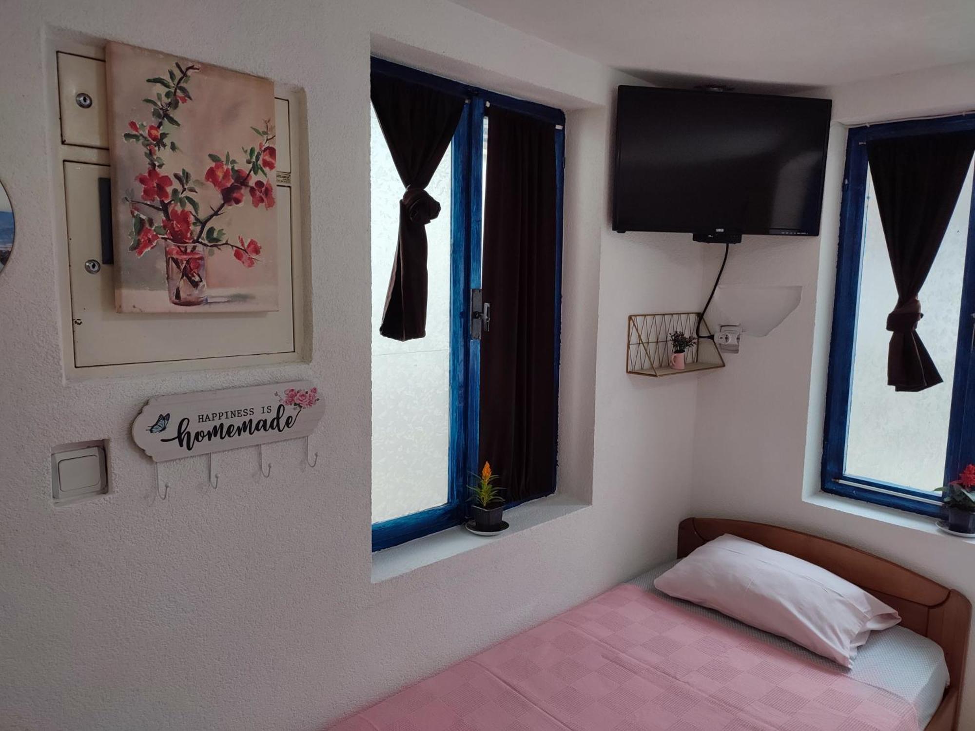 Bay Mola Home Kotor Buitenkant foto